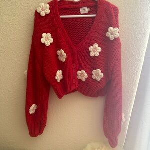 Cute flower sweater 🌺